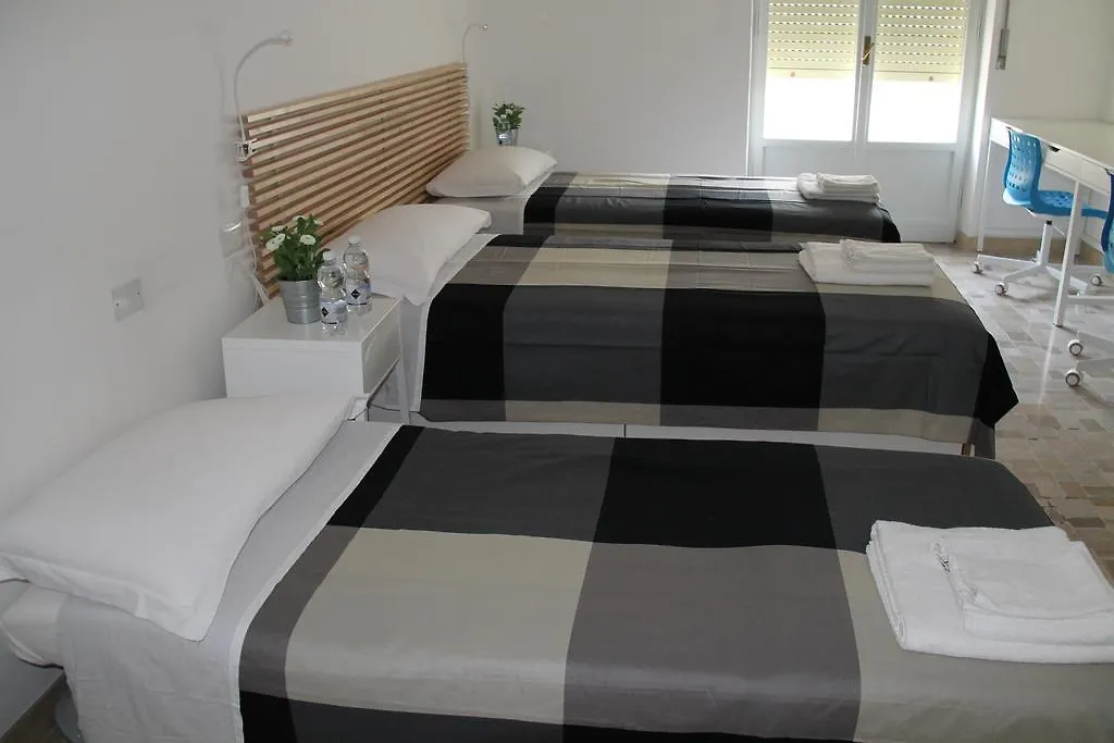 Stephenson Apartment Milano 0*,  Italien